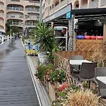 Les Iles D'or Au Port De Grand Climatise Apartmán