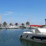 Les Iles D'or Au Port De Grand Climatise Hyeres