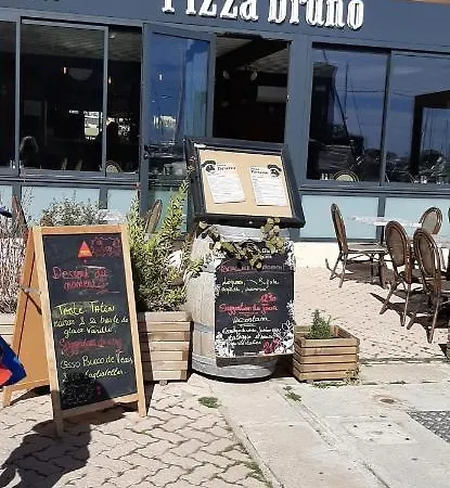 Les îles D'or Au Port De Grand Climatisé Appartamento *