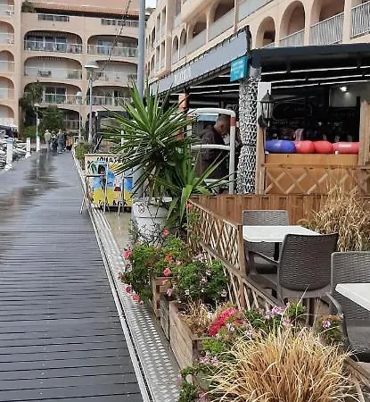 Les Iles D'or Au Port De Grand Climatise شقة