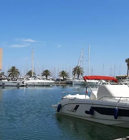 Les Iles D'or Au Port De Grand Climatise 히에레