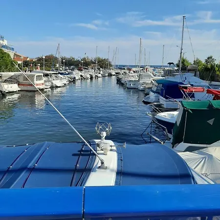 Les îles D'or Au Port De Grand Climatisé *