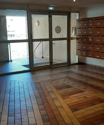 Les Iles D'or Au Port De Grand Climatise *