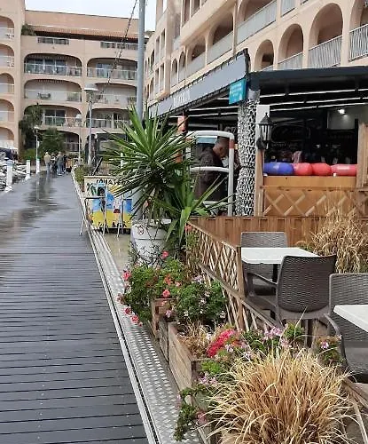 Les Iles D'or Au Port De Grand Climatise Lejlighed