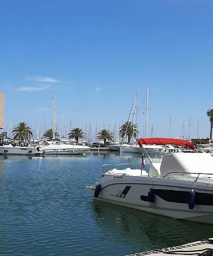 Les Iles D'or Au Port De Grand Climatise Hyeres