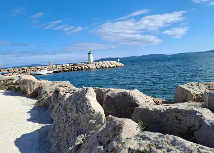 Les Iles D'or Au Port De Grand Climatise Lejlighed *